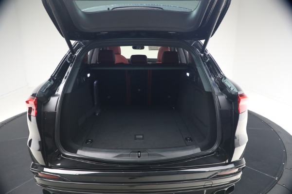 New 2027 Maserati Grecale Trofeo for sale $128,145 at Alfa Romeo of Westport in Westport CT 06880 25