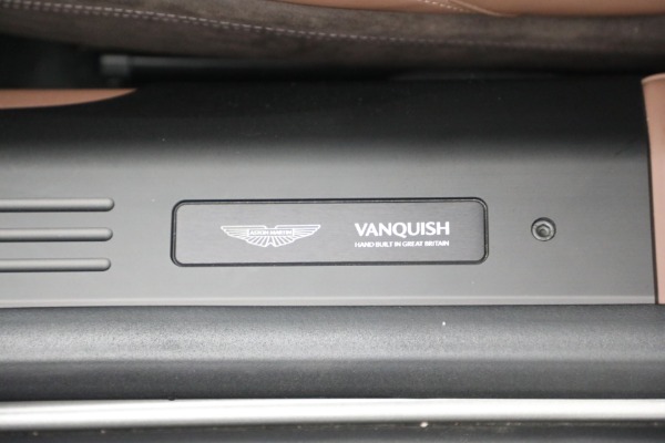 Used 2025 Aston Martin Vanquish for sale $429,900 at Alfa Romeo of Westport in Westport CT 06880 17