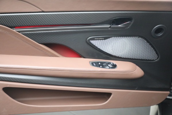 Used 2025 Aston Martin Vanquish for sale $429,900 at Alfa Romeo of Westport in Westport CT 06880 26