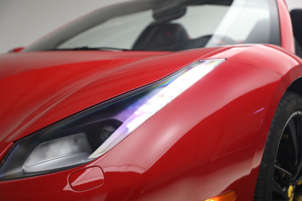 Used 2019 Ferrari 488 Spider for sale $419,900 at Alfa Romeo of Westport in Westport CT 06880 23