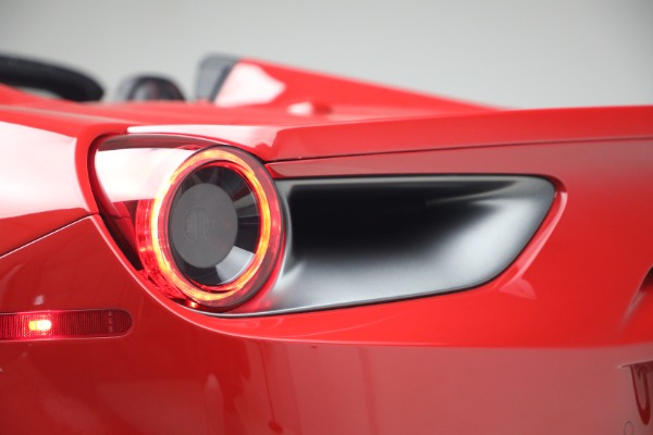 Used 2019 Ferrari 488 Spider for sale $419,900 at Alfa Romeo of Westport in Westport CT 06880 24