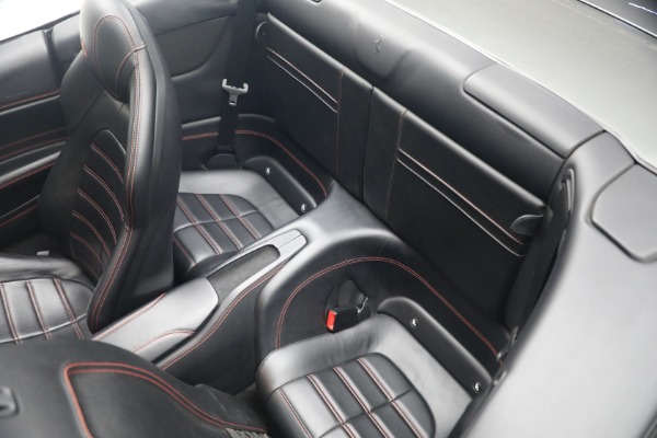 Used 2015 Ferrari California T for sale $139,900 at Alfa Romeo of Westport in Westport CT 06880 17