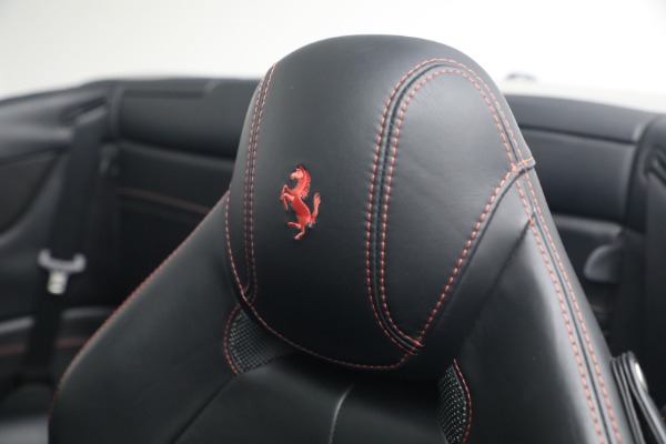 Used 2015 Ferrari California T for sale $139,900 at Alfa Romeo of Westport in Westport CT 06880 25