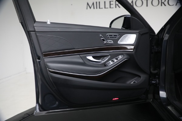 Used 2019 Mercedes-Benz S-Class S 560 4MATIC for sale $49,900 at Alfa Romeo of Westport in Westport CT 06880 26