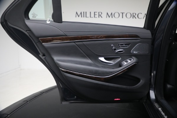Used 2019 Mercedes-Benz S-Class S 560 4MATIC for sale $49,900 at Alfa Romeo of Westport in Westport CT 06880 27
