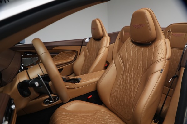 Used 2024 Aston Martin DB12 Volante for sale $255,900 at Alfa Romeo of Westport in Westport CT 06880 27
