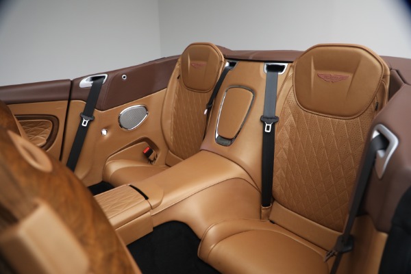Used 2024 Aston Martin DB12 Volante for sale $255,900 at Alfa Romeo of Westport in Westport CT 06880 28