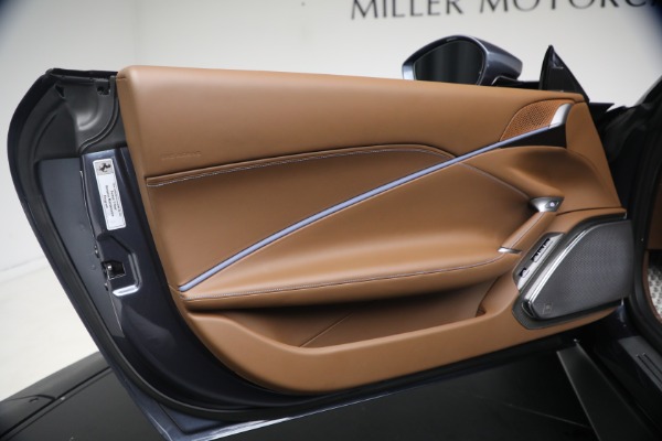 Used 2025 Ferrari Roma Spider for sale $309,900 at Alfa Romeo of Westport in Westport CT 06880 22