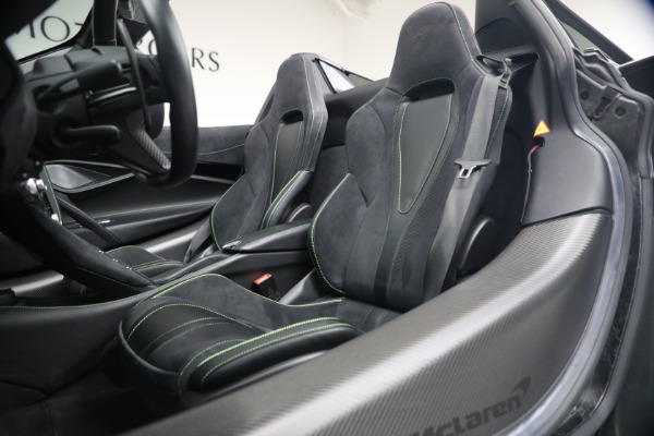 Used 2020 McLaren 720S Spider Performance for sale $277,900 at Alfa Romeo of Westport in Westport CT 06880 27
