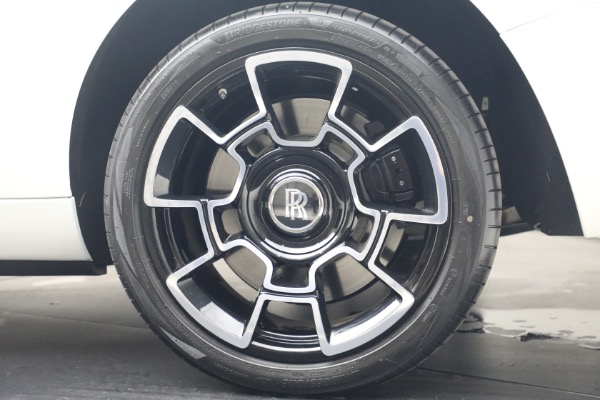 Used 2019 Rolls-Royce Black Badge Dawn for sale $299,900 at Alfa Romeo of Westport in Westport CT 06880 25