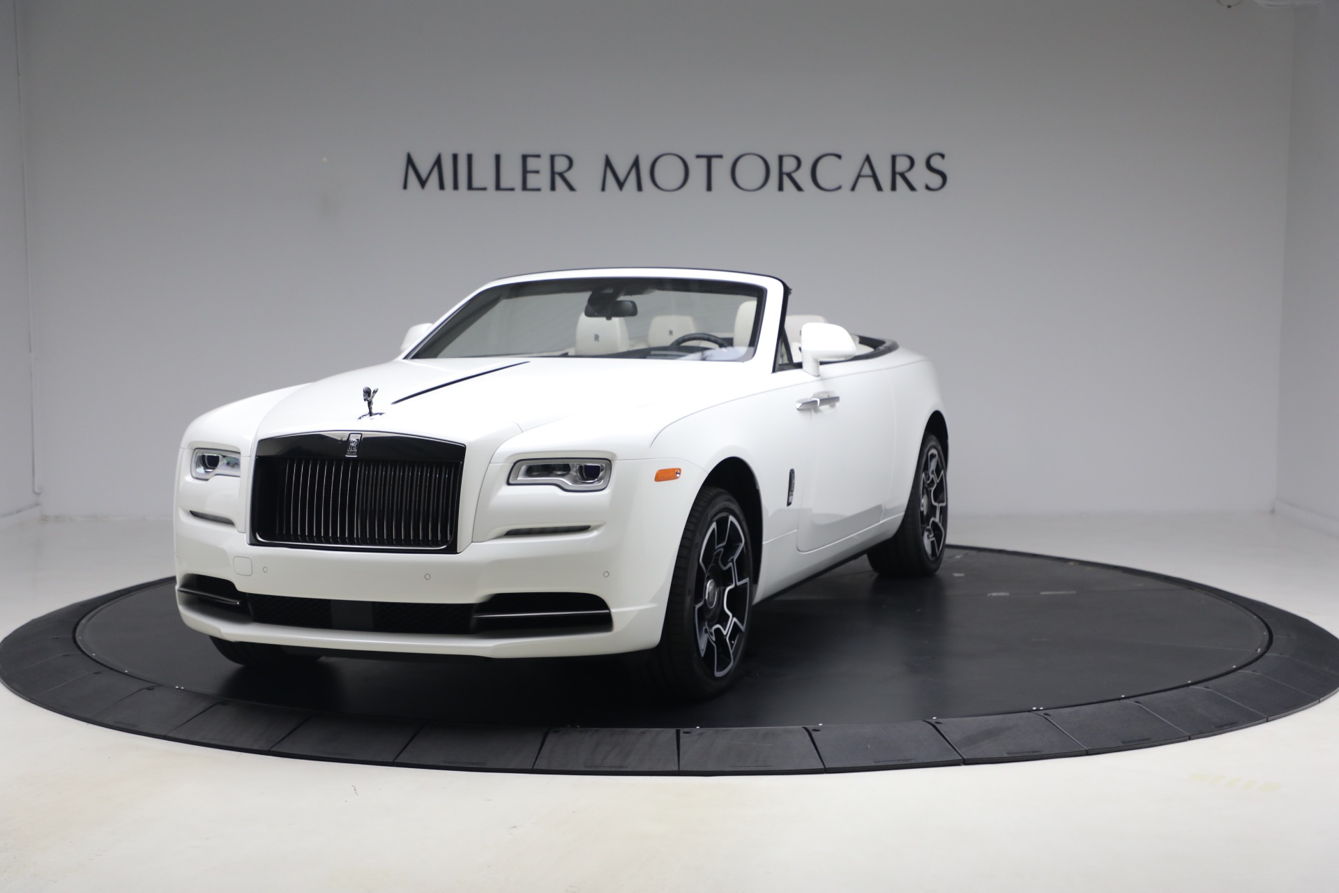 Used 2019 Rolls-Royce Black Badge Dawn for sale $299,900 at Alfa Romeo of Westport in Westport CT 06880 1
