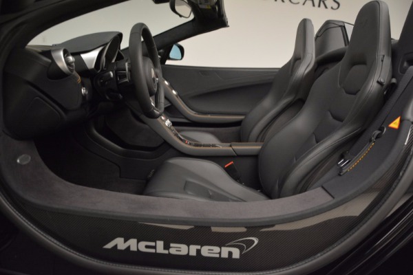 Used 2013 McLaren 12C Spider for sale Sold at Alfa Romeo of Westport in Westport CT 06880 25