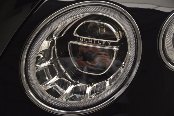 Used 2017 Bentley Bentayga for sale Sold at Alfa Romeo of Westport in Westport CT 06880 15
