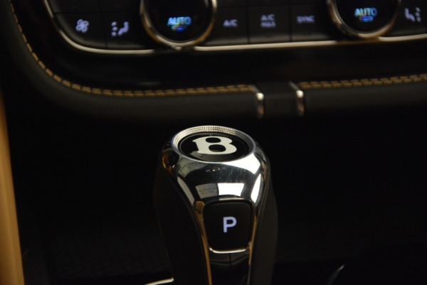 Used 2017 Bentley Bentayga for sale Sold at Alfa Romeo of Westport in Westport CT 06880 24