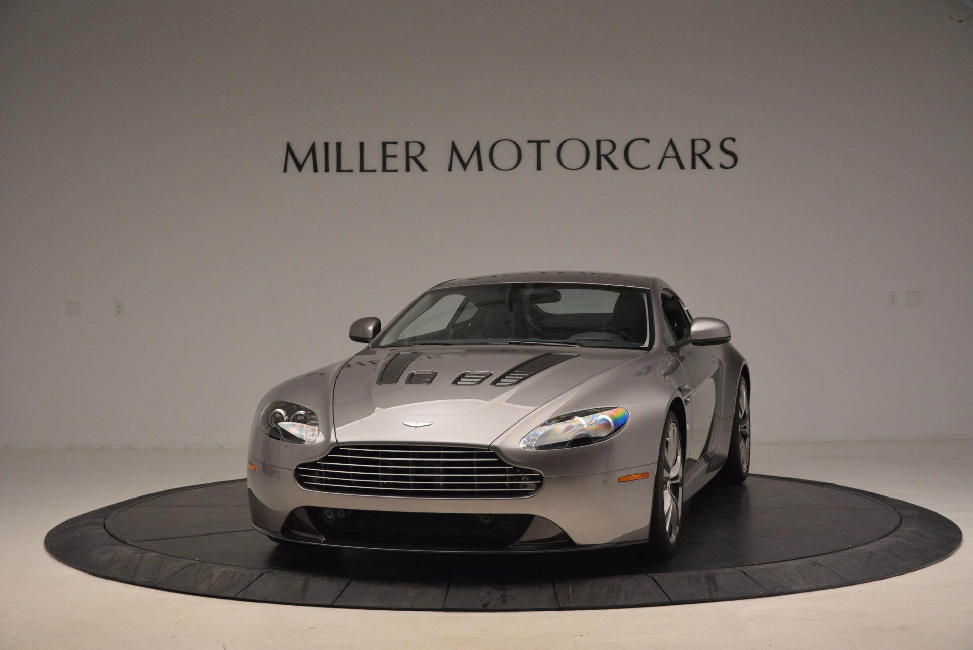 Used 2012 Aston Martin V12 Vantage for sale Sold at Alfa Romeo of Westport in Westport CT 06880 1